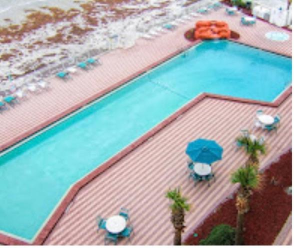 Oceanfront Oasis Aparthotel Daytona Beach Exterior photo