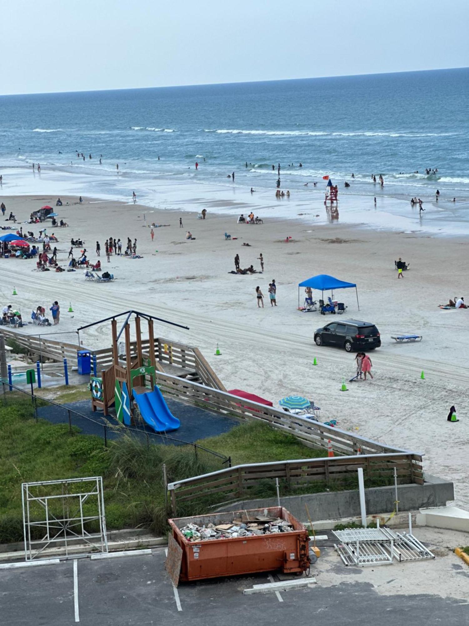 Oceanfront Oasis Aparthotel Daytona Beach Exterior photo